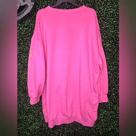 Sweatshirt - Picture 2 of 3